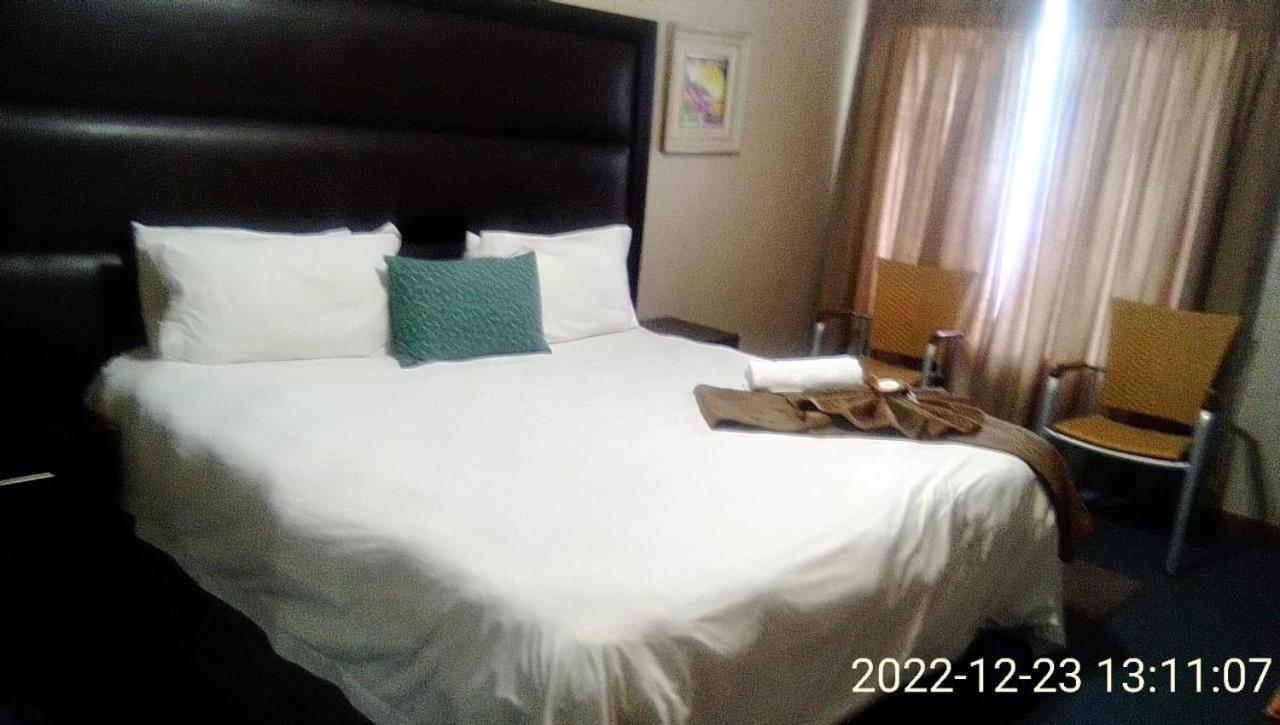 Hemmingways Bed & Breakfast King William's Town Exterior foto